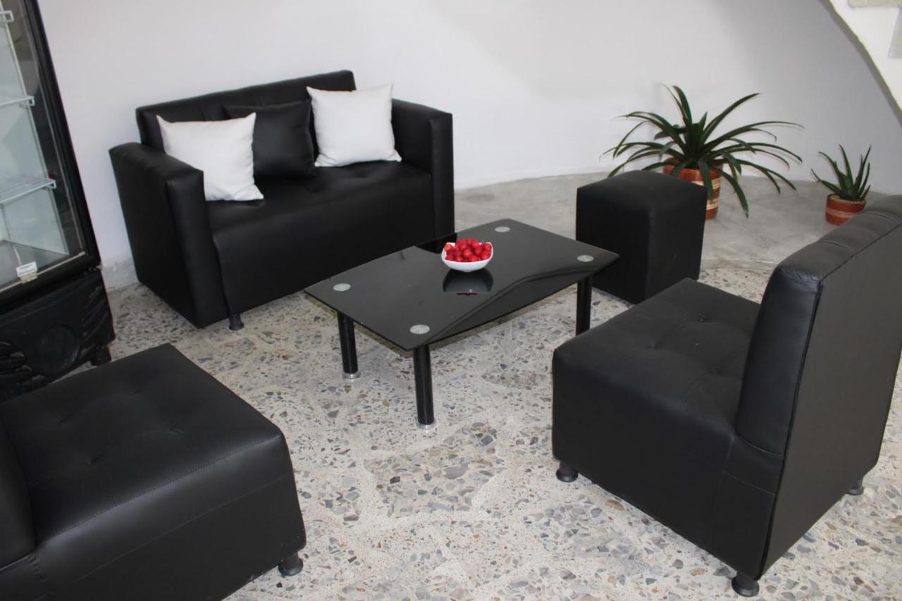 Absolute & Guest house *